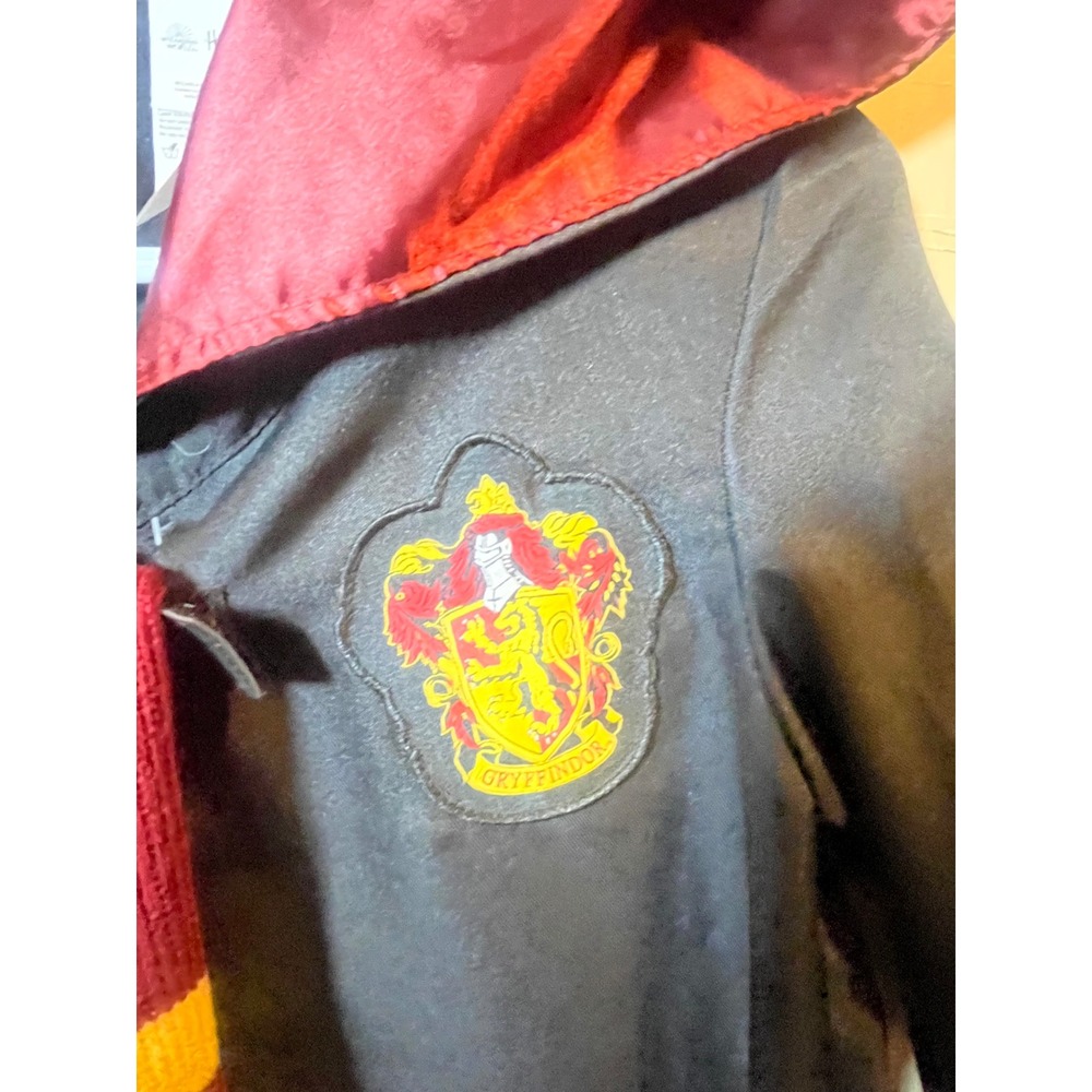 Kids Harry Potter Gryffindor Robe Costume with Scarf Hogwarts Wizarding World - Picture 5 of 6